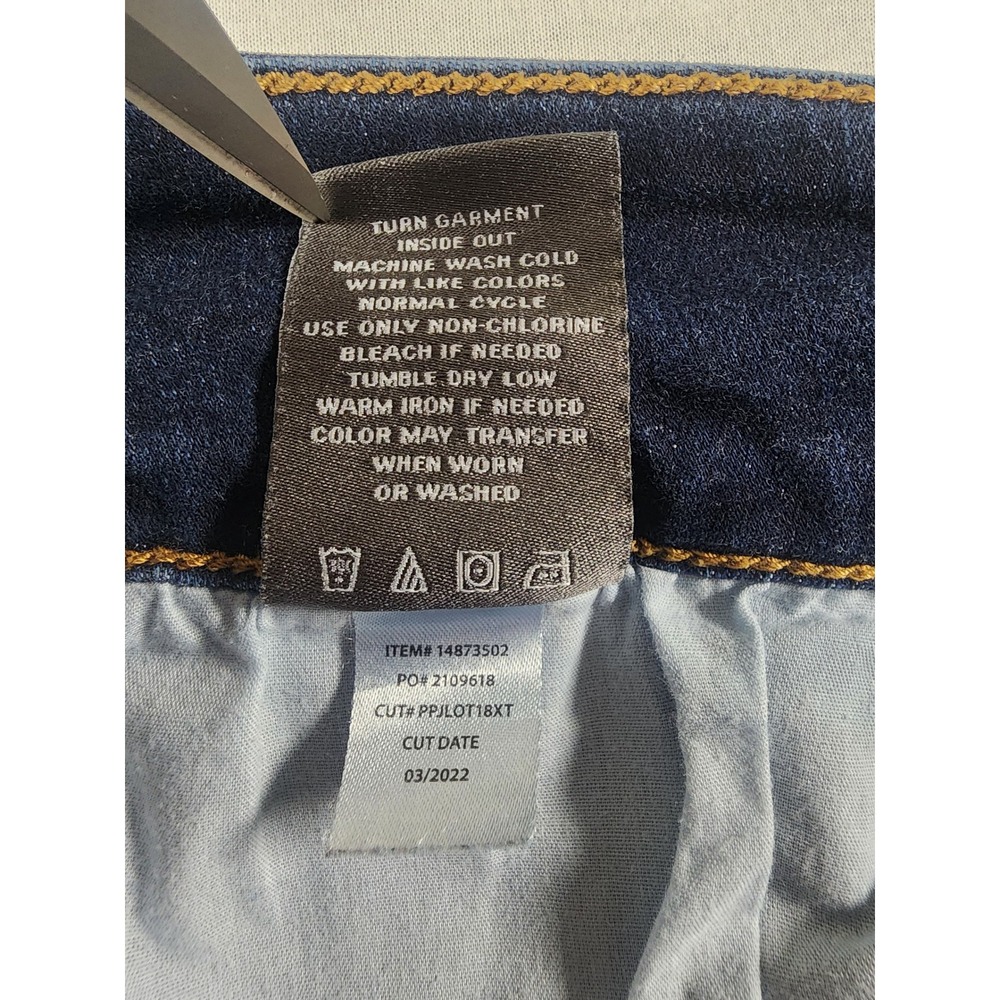 Torrid Super Soft Jegging Dark Wash Triple Button Skinny Jeans 24XT 14873502 - Picture 8 of 9